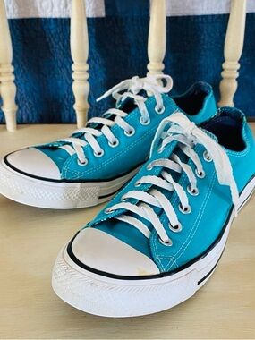 Teal Converse Lace-Up Sneakers - Women’s Size 10 Casual Everyday Shoes EUC